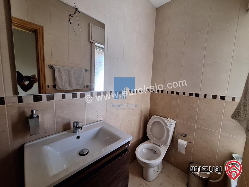 شقة طابقية طابق اول 250م للبيع في عمان - الصويفية