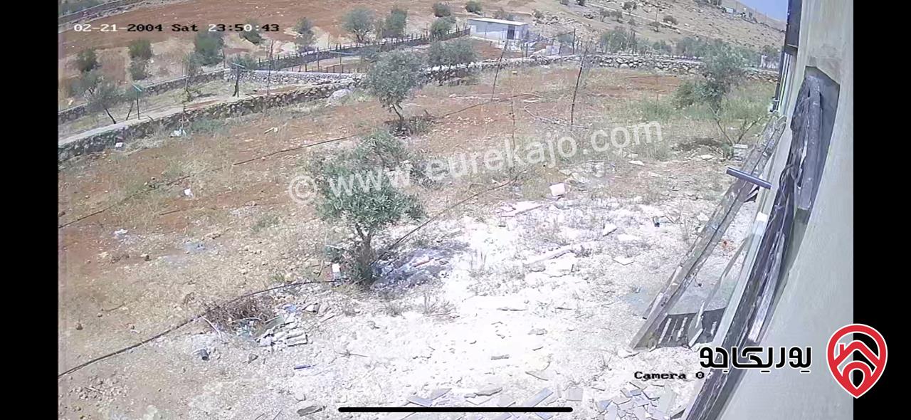 مزرعة مساحة الأرض 4 دونم والبناء 350م للبيع في المفرق - منطقة عين المعمرية شرق جرش