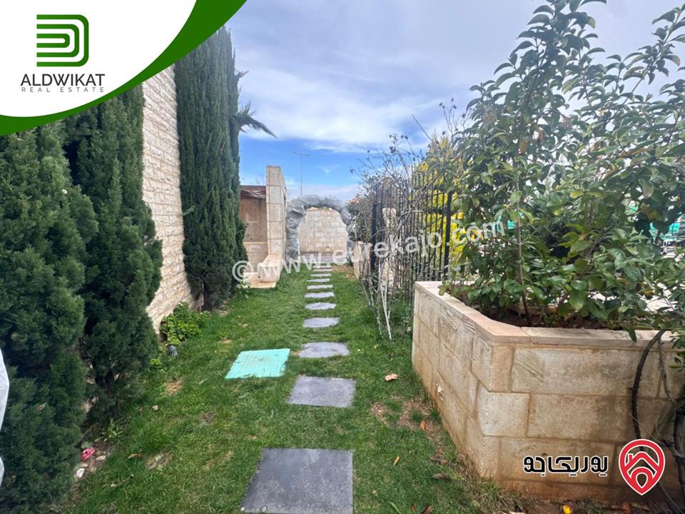 فيلا فاخره مفروشه مستقلة للبيع في عمان - دابوق مساحة البناء 800م ، الارض 770م ، الحديقة 200م والترس 200م