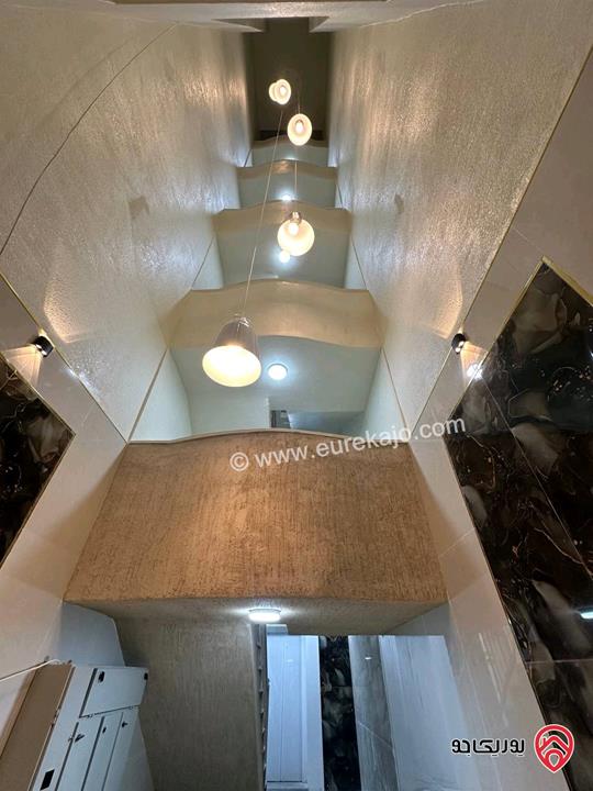 شقة مساحة 172م طابق ثاني للبيع في الزرقاء الجديدة - مشروع الحلبي 26 موقع مميز وهادئ جدا