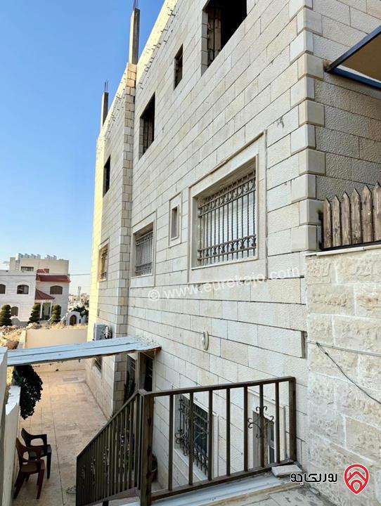 بيت مستقل مساحة 465م على أرض 309م للبيع في عمان - ابو علندا الطبقة الشرقية