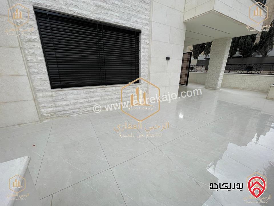 شقة فارغة أرضية مساحة 225م داخلي و 200م خارجي للايجار في عمان - الجبيهة