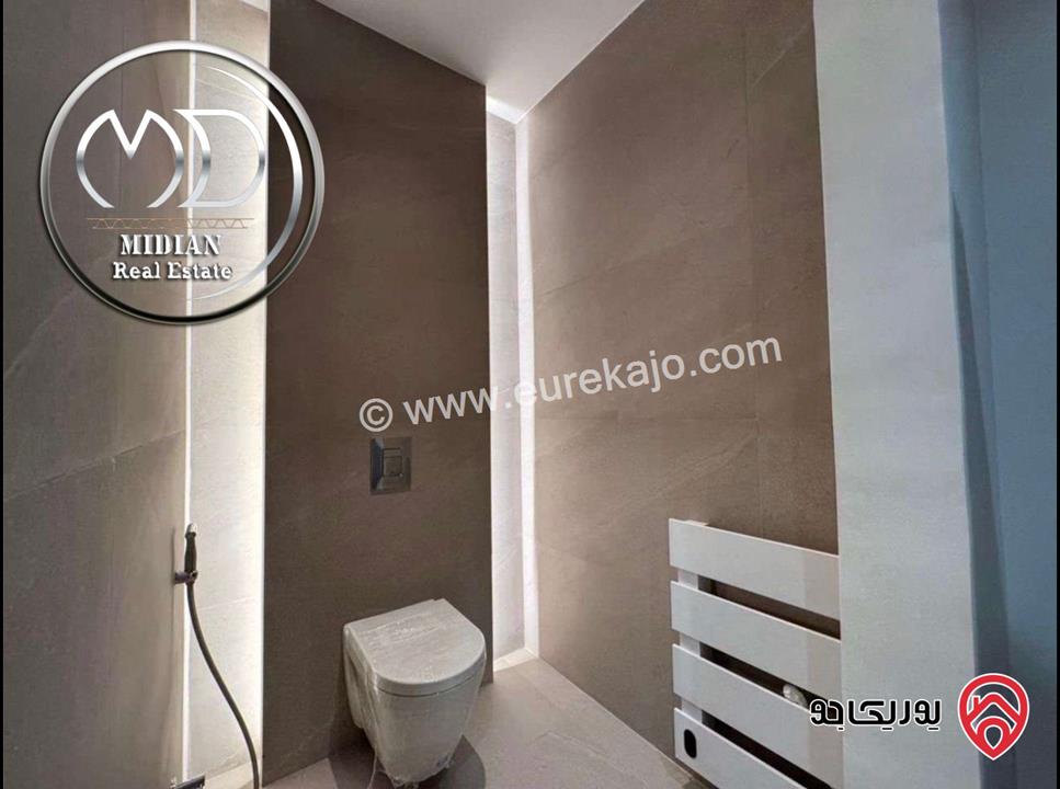 شقة أرضية فاخرة للايجار في عمان - دير غبار مساحة 300م مع تراسات و حدائق 350م تصلح للأجانب والهيئات الدوبلوماسية 