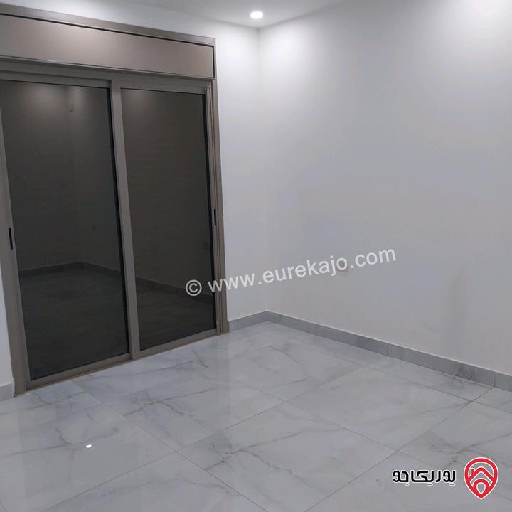 شقة طابق أول مساحة 150 م للايجار فارغ او مفروش في اربد