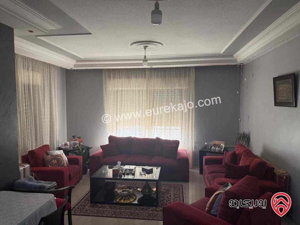 شقة طابق ثالث مساحة 158م للايجار غير مفروشة في عمان - ضاحية الرشيد 