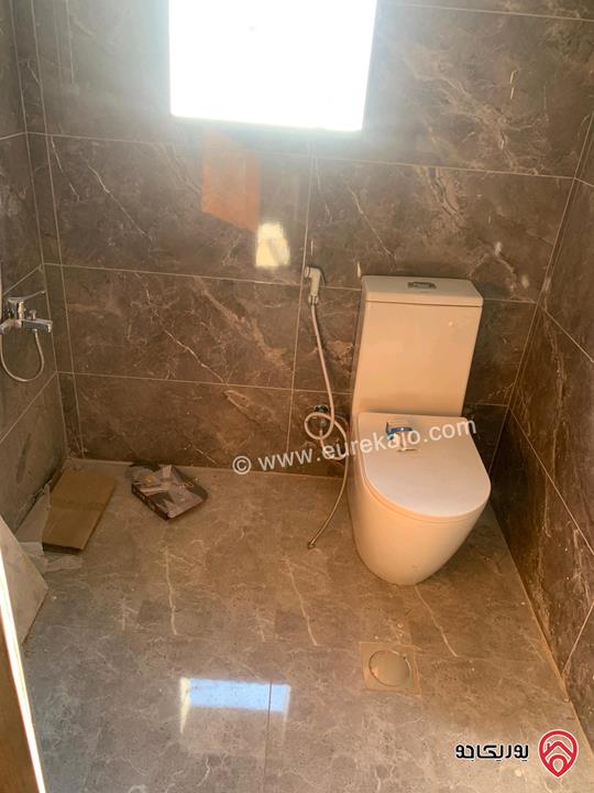 شقة عمار جديد وتشطيب جديد مساحة 140م للايجار في اربد - حي المقري