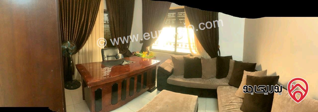 شقة طابق ارضى معلقة مساحة 185م للايجار مفروشة في عمان - ضاحية الرشيد