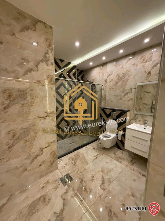 شقة فاخرة طابق اول مساحة 200م للإيجار في عمان - طريق المطار 