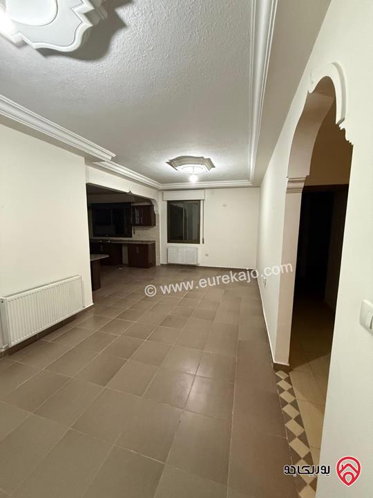 شقة مميزة طابق أول مساحة 185م للبيع في عمان - ضاحية الرشيد