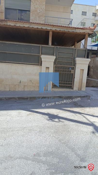 شقة أرضية مفروشة فاخرة للبيع في الرابية - قرب الديز إن 170م مع ترسات 120م بسعر مغري