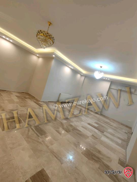 شقة شبه أرضية مساحة 220م داخلي و 80م خارجي للايجار في عمان - دير غبار 