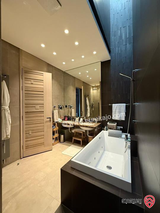 فيلا فاخرة مساحة 560م على ارض 500م للايجار في عمان - دابوق من المالك مباشرة