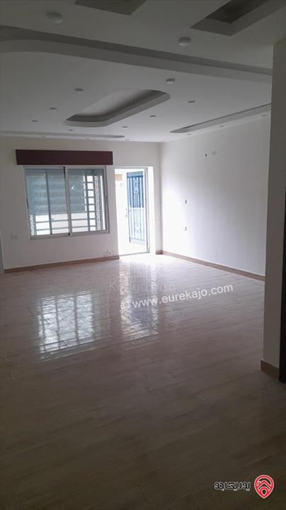 شقة فاخرة طابق ارضي مساحة 177م داخلي و 120م خارجي للبيع في عمان - شفا بدران