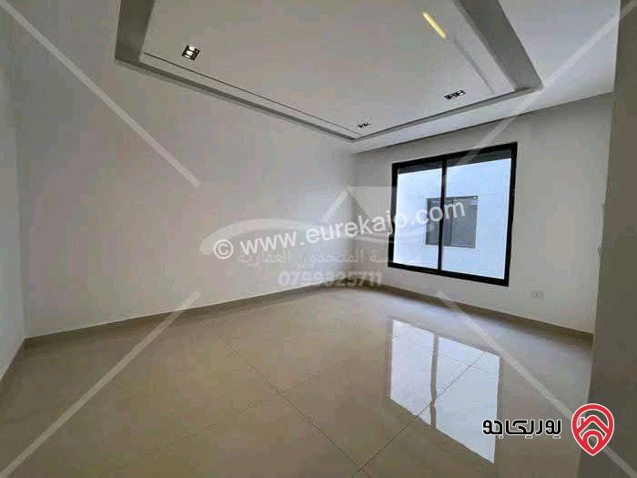 شقة فارغة مساحة 200م طابق اول للايجار جديدة لم تسكن في عمان - خلدا 