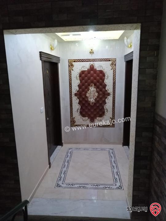 منزل 3 طوابق على أرض 944م للبيع في عمان - تلاع العلي