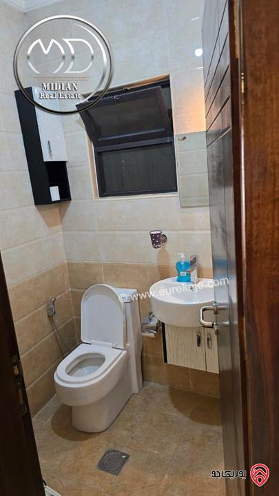 شقة مفروشة للايجار في عمان - ام السماق مساحة 130م طابق ثاني تشطيبات و فرش سوبر ديلوكس اطلالة جميلة بسعر مميز