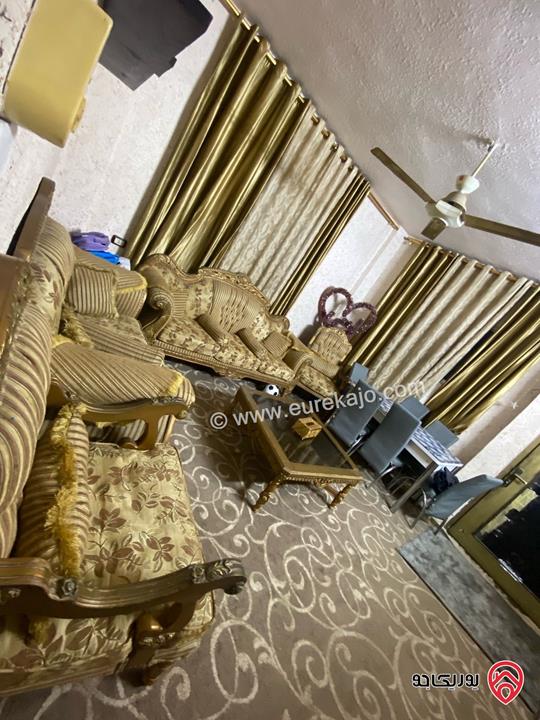 بيت طابقين مساحة 260م على أرض 150م للبيع في الزرقاء - جبل الأمير حسن