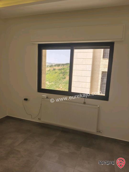 شقة طابق ثاني مساحة 150م للبيع مفروشة في عمان - الظهير