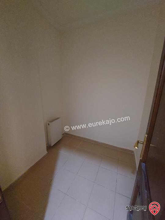 شقة طابق أول مساحة 200م للايجار في عمان - خلدا