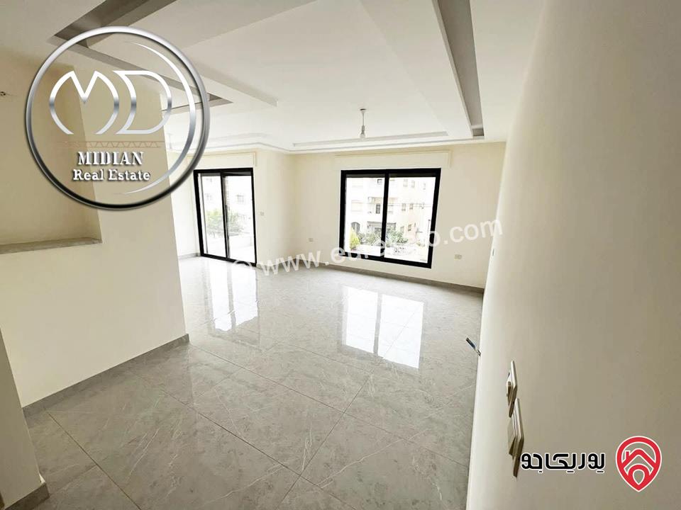 شقق ارضي و شبه ارضي جديدة للبيع في عمان - ضاحية الرشيد مساحة 165م مع تراسات تشطيبات سوبر ديلوكس بسعر مميز