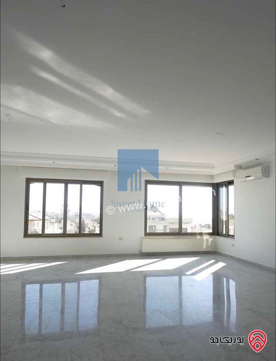 شقة مميزة للبيع في عمان - الكرسي قرب المخابرات طابق ثالث 240م تشطيب سوبر ديلوكس