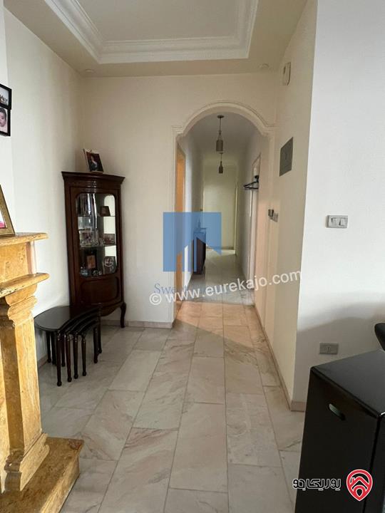 شقة فاخرة للبيع في عمان - خلدا - العوجانية قرب الهمشري طابق ثالث 213م تشطيب سوبر ديلوكس بسعر مغري