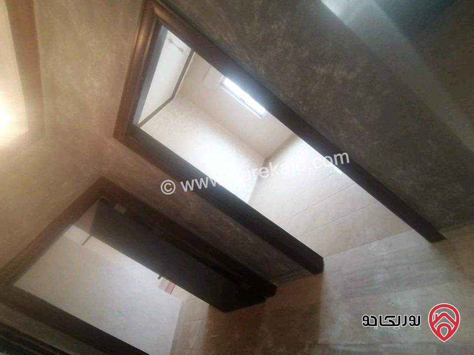 شقة مميزة طابق ثالث مساحة 92م للبيع في عمان - ابو نصير صحارى مول