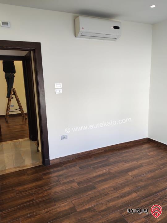 شقة طابق أول مساحة 100م للايجار في عمان - الجبيهة 