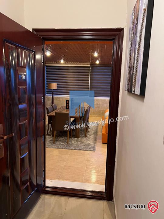 شقة مفروشة فاخرة للبيع في عمان - أم السماق قرب دوار النعيمات طابق ثالث 110م مع روف 110م تشطيب سوبر ديلوكس