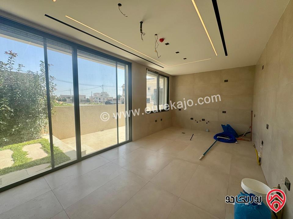 فيلا عدد 2 متلاصقتان مساحة البناء 885م على أرض 500م لكل فيلا للبيع في عمان - رجم عميش بإطلالة جميلة