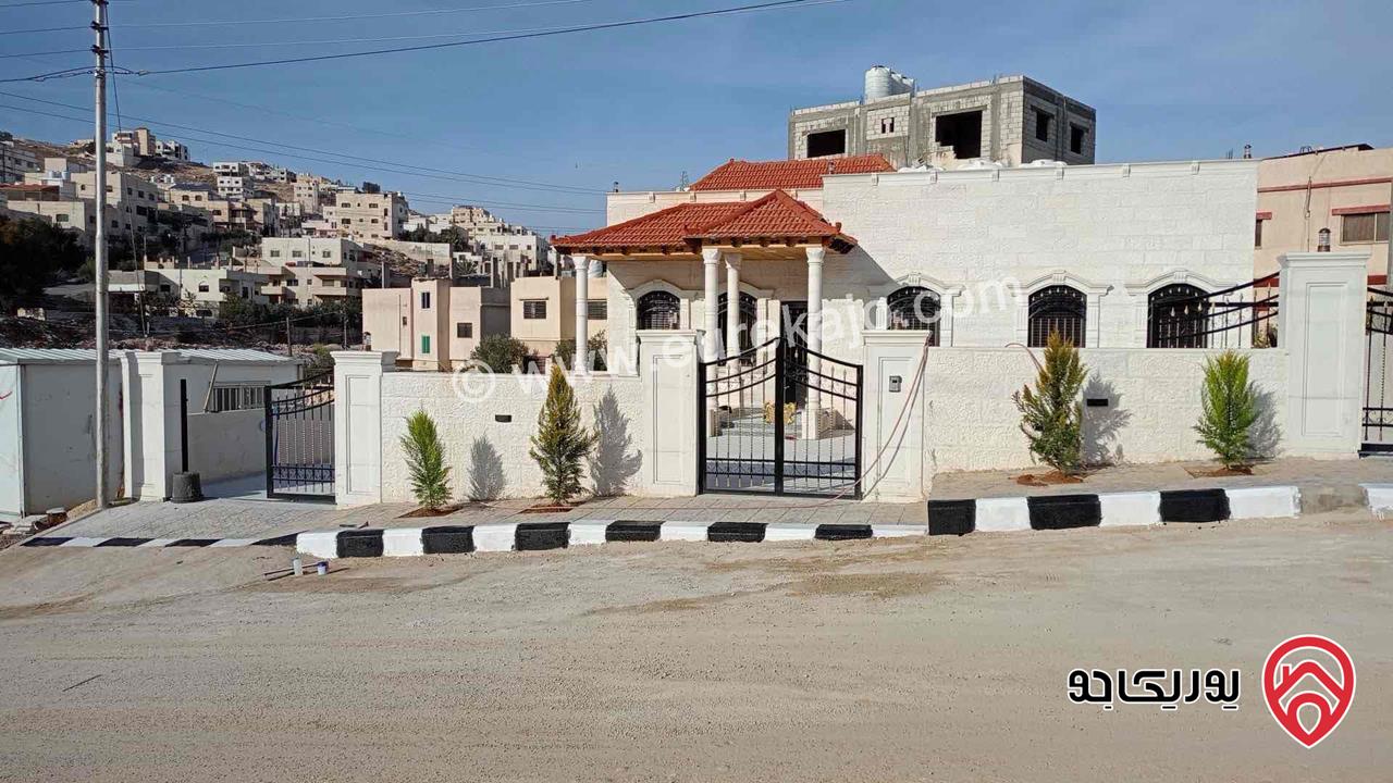 فيلا مساحة 236م على أرض 558م بناء حديث للبيع في الزرقاء - ضاحية الاميرة هيا
