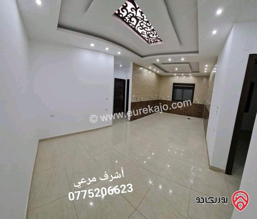 شقة مساحة 120م طابق أول للبيع اقساط بدون بنوك في الزرقاء الجديدة