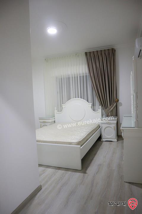 شقة مفروشة طابق ثاني مساحة 262م للإيجار في عمان - دير غبار