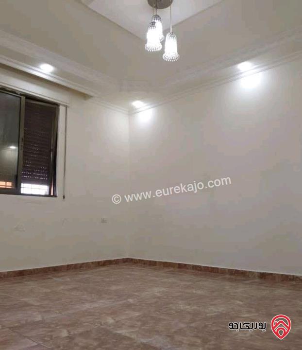 شقة فارغة طابق ثالث مساحة 160م للايجار في عمان - المقابلين 