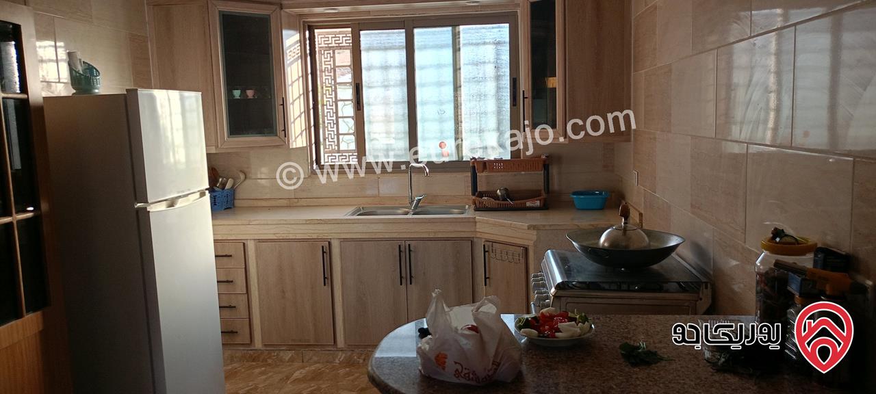 مزرعة مساحة الأرض 3400م والبناء 120م للبيع في المفرق 