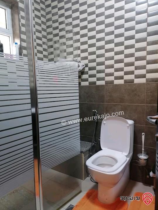 شقة ارضية مساحة 175م داخلي و 150م خارجي للبيع في عمان - خلدا