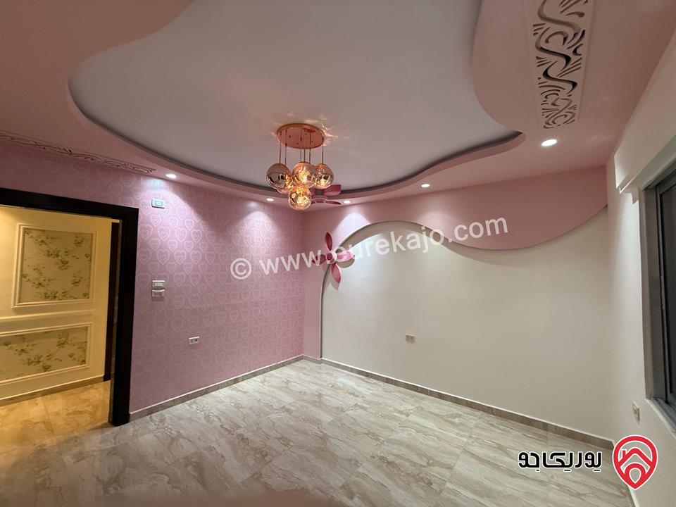 شقة طابق ثالث مساحة 200م للبيع في عمان - ربوة عبدون