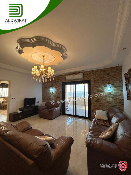 فيلا مستقلة مفروشة للبيع في عمان - ناعور مساحة الارض 1050م ومساحة البناء 1000م ومساحة الحديقة 400م ومساحة الترس 200م موقع اطلالة رائع ومميز