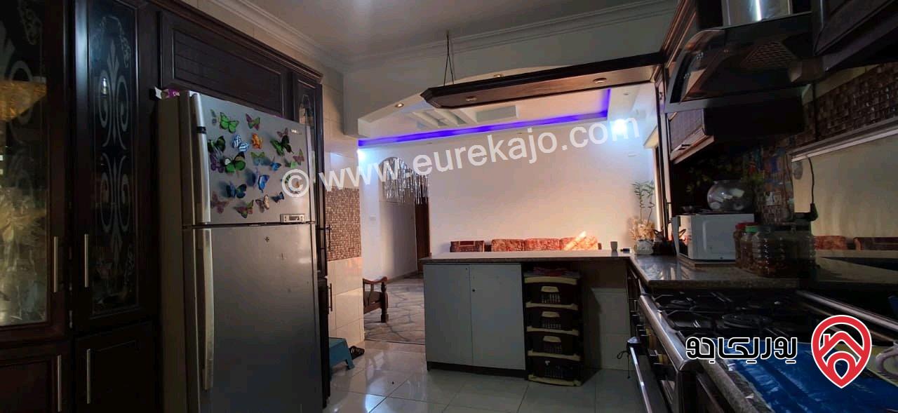 شقة أرضية مرتفعة مساحة 150م للبيع في عمان - طبربور