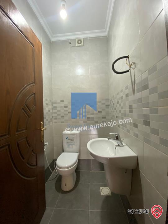 شقة طابق اول 180م تشطيب سوبر ديلوكس للبيع في عمان - الرابية