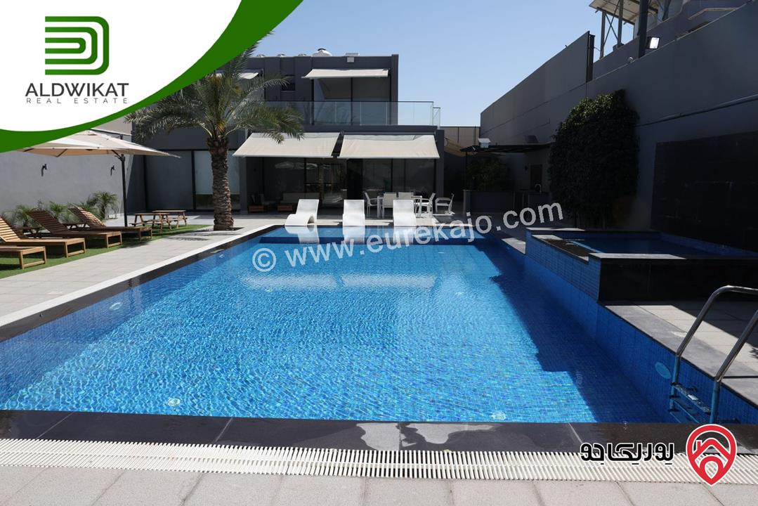 شاليه فاخر للبيع في اجمل مواقع البحر الميت منتجع البحيرة مساحة الارض 650م والبناء 195م