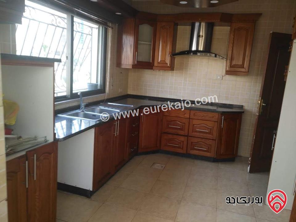 شقة مساحة 135م طابق أول للبيع في عمان - ضاحية الاستقلال بالقرب من مستشفى حمزة