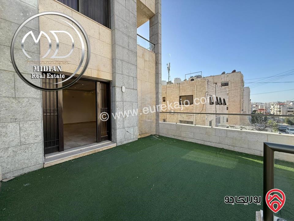 شقة ارضية فارغة للايجار في عمان - ضاحية النخيل مساحة 190م مع ترس 50م تشطيبات و ديكورات سوبر ديلوكس بسعر مميز جداً