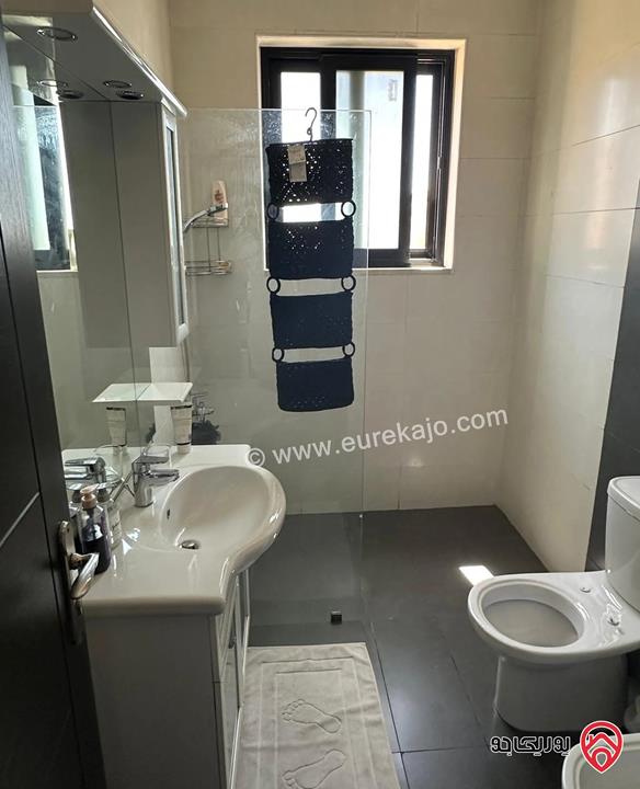 شقة مساحة 300م للبيع في عمان - حي الصحابة