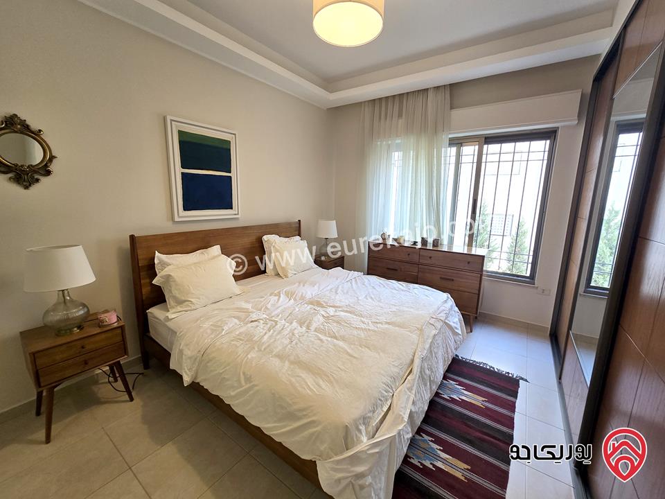 شقة مفروشة فخمة طابق ثاني مساحة 180م للايجار في جبل عمان