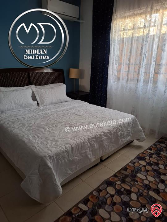 شقة شبه ارضي مفروشة للايجار في عمان - ام السماق مساحة 170م مع ترس وحديقة 150م تشطيبات سوبر ديلوكس بسعر مميز