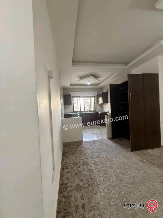 شقة أرضية مساحة 120م داخلي و 120م خارجي للبيع في عمان - مرج الحمام