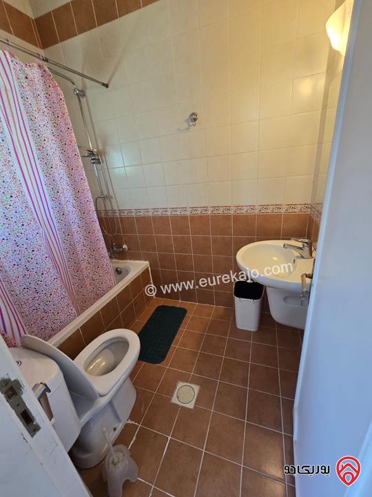 شقتين مفروشتين كل شقة مساحة 80م قوشان مستقل طابق أول ورابع بعفش كامل للبيع في عمان - دير غبار