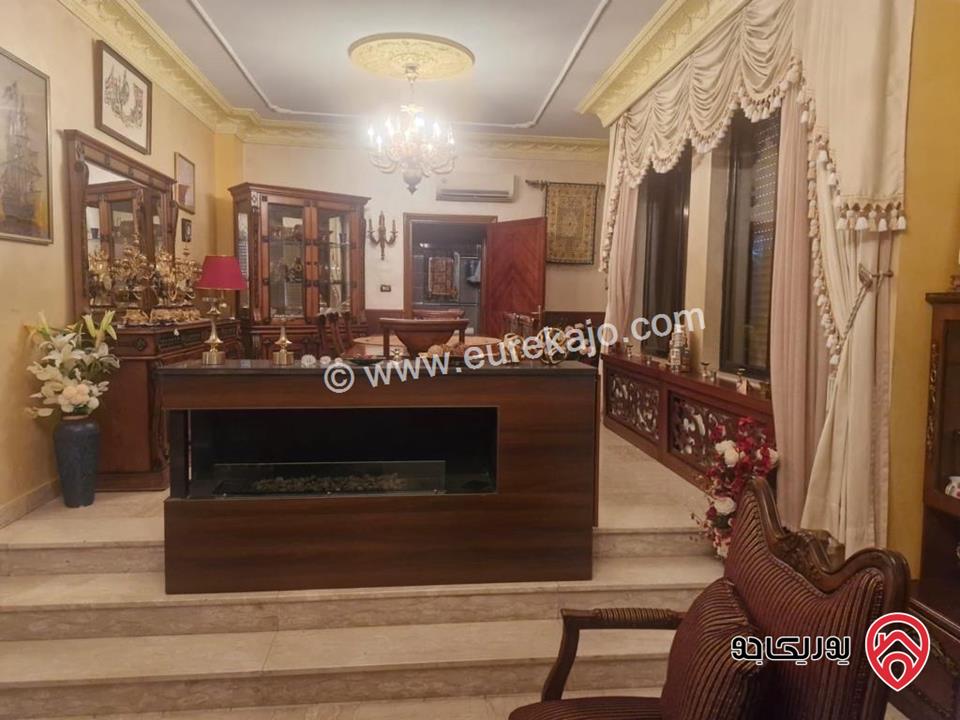 فيلا مساحة 460م على أرض 694م للبيع في عمان - ام السماق الشمالي موقع مميز 