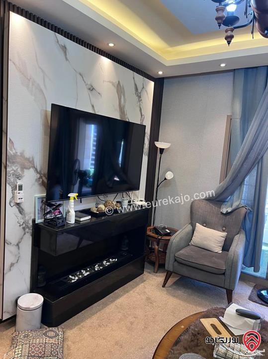 شقة فاخرة طابق ثالث مساحة 190م للبيع في عمان - خلدا